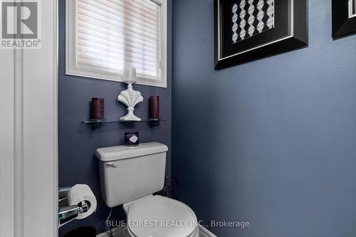 8 - 1199 Reardon Boulevard, London, ON - Indoor Photo Showing Bathroom