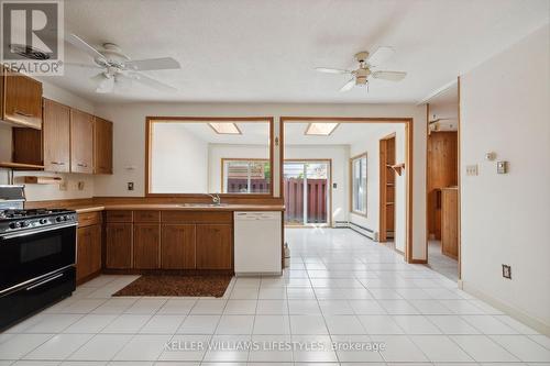 11 Edgehill Road, London, ON - Indoor Photo Showing Kitchen