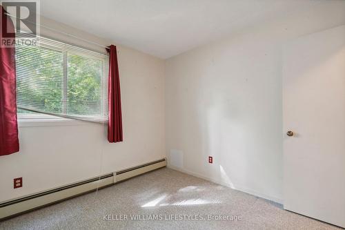 11 Edgehill Road, London, ON - Indoor Photo Showing Other Room