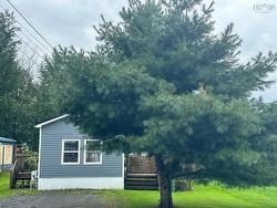 44 Elm Avenue  Central Onslow, NS B6L 5B8