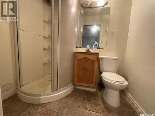 6011 Neufeld Avenue, Waldheim, SK - Indoor Photo Showing Bathroom