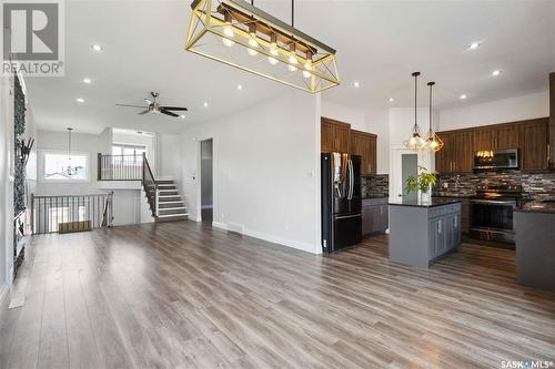 663 Kenaschuk Crescent, Saskatoon, SK - Indoor Photo Showing Kitchen With Upgraded Kitchen