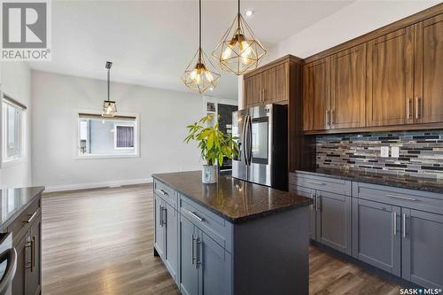 663 Kenaschuk Crescent, Saskatoon, SK - Indoor Photo Showing Kitchen