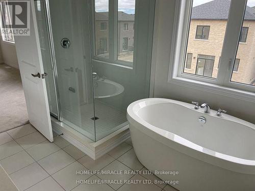 2175 Coppermine Street, Oshawa (Northwood), ON - Indoor Photo Showing Bathroom