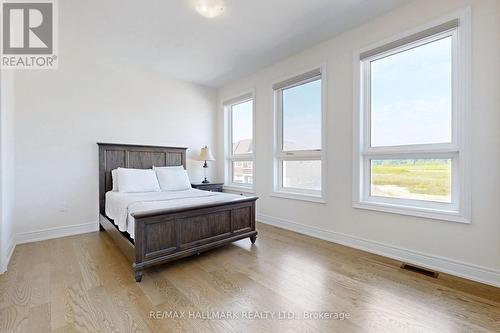 27 Fauchard Street, Richmond Hill, ON - Indoor Photo Showing Bedroom