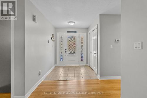 6072 5Th Side Road, Innisfil, ON - Indoor Photo Showing Other Room