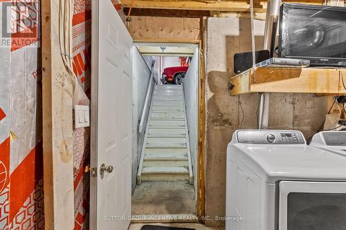 6072 5Th Side Road, Innisfil, ON - Indoor Photo Showing Laundry Room