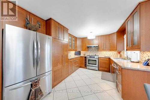 70 Lime Drive, Vaughan (East Woodbridge), ON - Indoor Photo Showing Kitchen