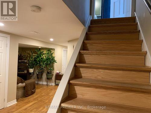 33 Pakenham Drive, Toronto, ON - Indoor Photo Showing Other Room