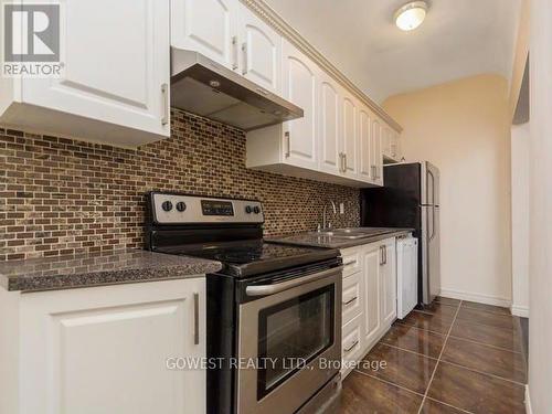 2011 Dundas Street W, Toronto (Roncesvalles), ON - Indoor Photo Showing Kitchen