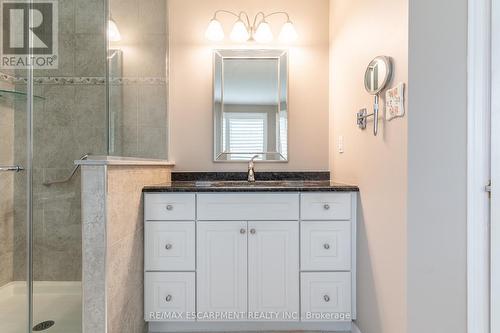 59 Longyear Drive, Hamilton (Waterdown), ON - Indoor Photo Showing Bathroom