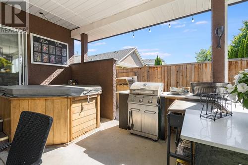 662 Southwind Drive, Kelowna, BC - Outdoor With Deck Patio Veranda With Exterior