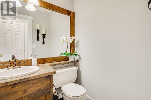 662 Southwind Drive, Kelowna, BC - Indoor Photo Showing Bathroom