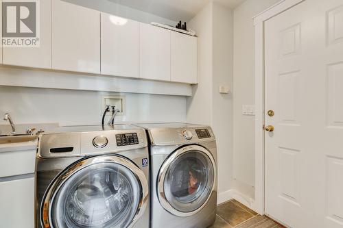 662 Southwind Drive, Kelowna, BC - Indoor Photo Showing Laundry Room