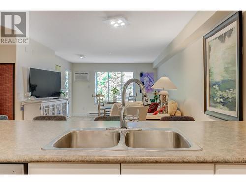 710 Rutland Road N Unit# 108, Kelowna, BC - Indoor Photo Showing Kitchen With Double Sink