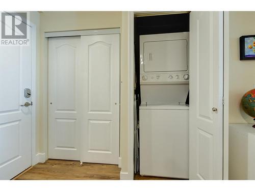 710 Rutland Road N Unit# 108, Kelowna, BC - Indoor Photo Showing Laundry Room