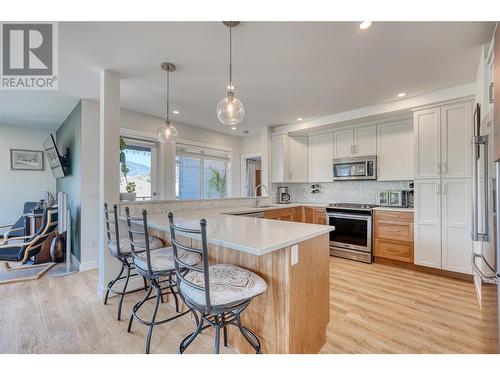 289 Nanaimo Avenue E, Penticton, BC - Indoor