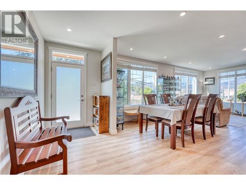 289 Nanaimo Avenue E, Penticton, BC - Indoor Photo Showing Dining Room