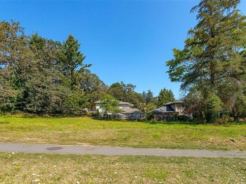 3494 Cedar Hill Rd, Saanich, BC 