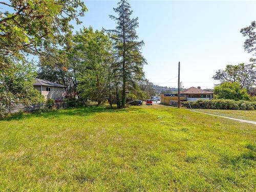 3494 Cedar Hill Rd, Saanich, BC 