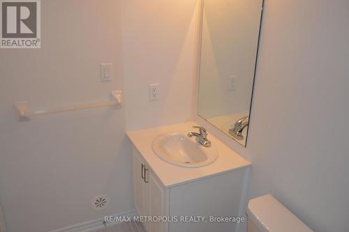 5 - 480 Beresford Path, Oshawa (Central), ON - Indoor Photo Showing Bathroom