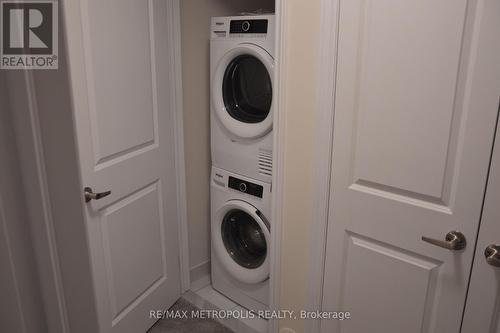 5 - 480 Beresford Path, Oshawa (Central), ON - Indoor Photo Showing Laundry Room