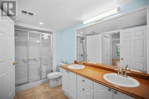 D307 - 216 Plains Road W, Burlington (Lasalle), ON - Indoor Photo Showing Bathroom