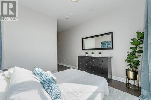 201 - 1880 Gordon Street, Guelph (Clairfields), ON - Indoor Photo Showing Bedroom