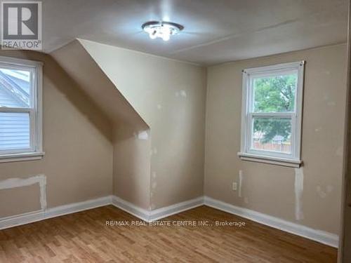 6648 Dunn Street, Niagara Falls, ON - Indoor Photo Showing Other Room