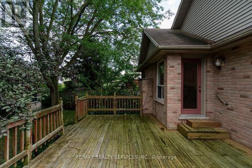 757 Guildwood Boulevard, London, ON - Outdoor With Deck Patio Veranda With Exterior