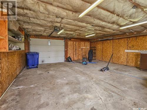 316 Young Street, Rosetown, SK - Indoor Photo Showing Garage