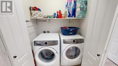 9819 114 Avenue, Fort St. John, BC - Indoor Photo Showing Laundry Room