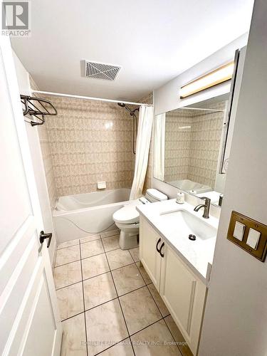 1808 - 503 Beecroft Road, Toronto, ON - Indoor Photo Showing Bathroom