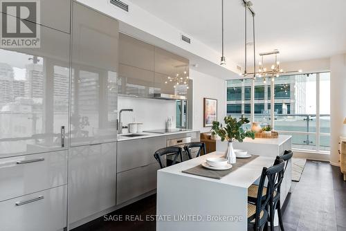 510 - 1 Bloor Street E, Toronto (Church-Yonge Corridor), ON - Indoor Photo Showing Dining Room