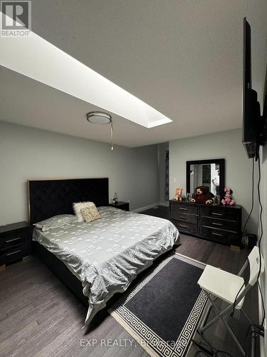 37 Pringdale Gardens Circle, Toronto (Eglinton East), ON - Indoor Photo Showing Bedroom