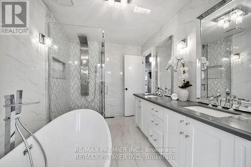 39 Vireo Way, Vaughan, ON - Indoor Photo Showing Bathroom