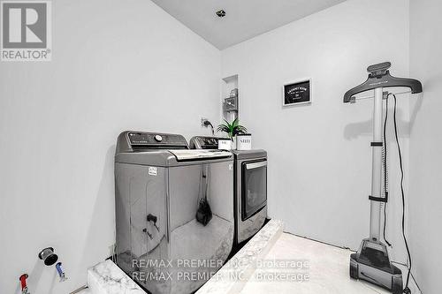 39 Vireo Way, Vaughan (Vellore Village), ON - Indoor Photo Showing Laundry Room