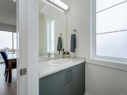 2309 Hudson Terr, Sooke, BC - Indoor Photo Showing Bathroom