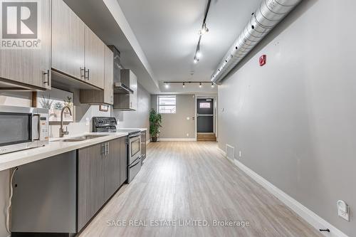 2 - 73 King Street E, Hamilton (Beasley), ON - Indoor Photo Showing Kitchen