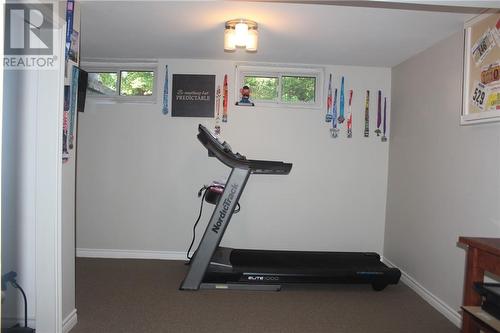 15 Rodney Street, Barrie, ON - Indoor Photo Showing Gym Room