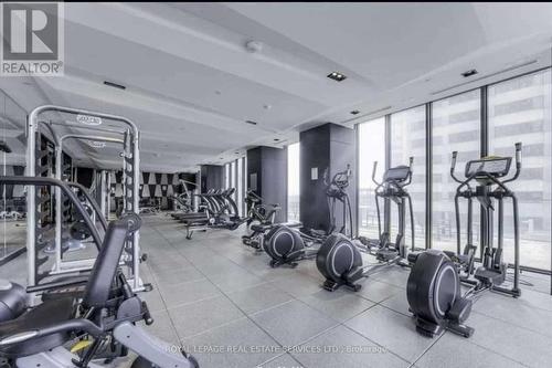 2705 - 8 Eglinton Avenue E, Toronto (Mount Pleasant West), ON - Indoor Photo Showing Gym Room