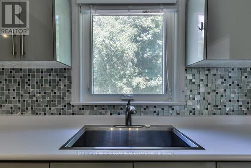 2 Citadel Drive, Toronto (Bendale), ON - Indoor Photo Showing Kitchen