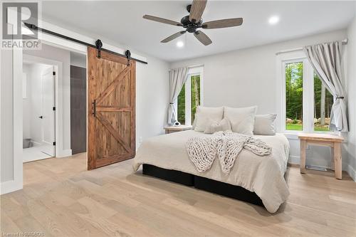 668 Bruce Road 9, South Bruce Peninsula, ON - Indoor Photo Showing Bedroom