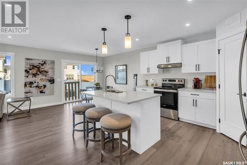 239 Asokan Street, Saskatoon, SK - Indoor Photo Showing Kitchen With Upgraded Kitchen