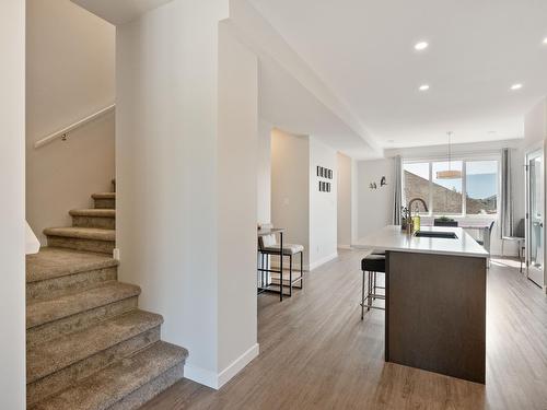 1512 Aspen Lane, Castlegar, BC - Indoor Photo Showing Kitchen