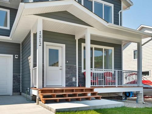 1512 Aspen Lane, Castlegar, BC - Outdoor With Deck Patio Veranda