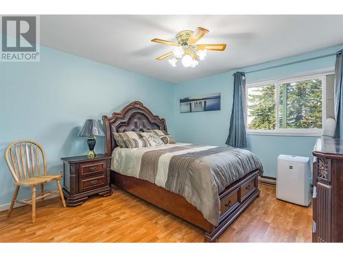 489 Highway 33 West Unit# 118, Kelowna, BC - Indoor Photo Showing Bedroom