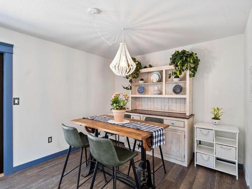 162 Zirnhelt Road, Kamloops, BC - Indoor Photo Showing Dining Room