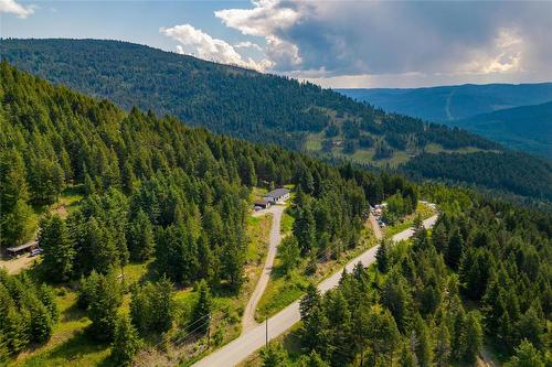 8250 Sun Valley Road, Kelowna, BC - Outdoor With View