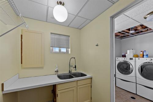 6191 Wilson Road, Peachland, BC - Indoor Photo Showing Laundry Room